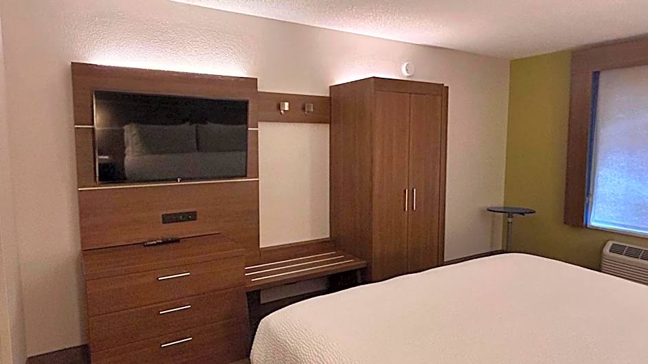 Holiday Inn Express & Suites Reidsville By IHG