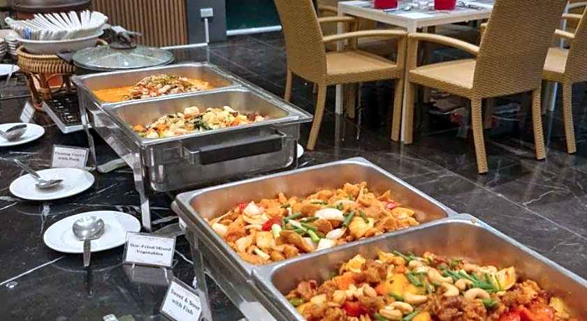 Mayflower Grande Suite Hotel