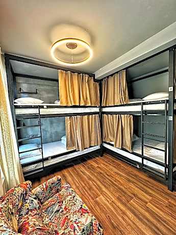 Mixed Dorm