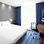 Holiday Inn Express Amsterdam - Schiphol By IHG