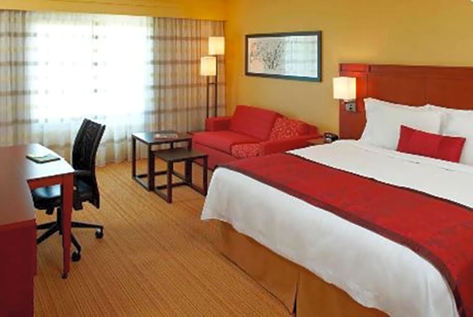 Courtyard by Marriott Buffalo Amherst/University