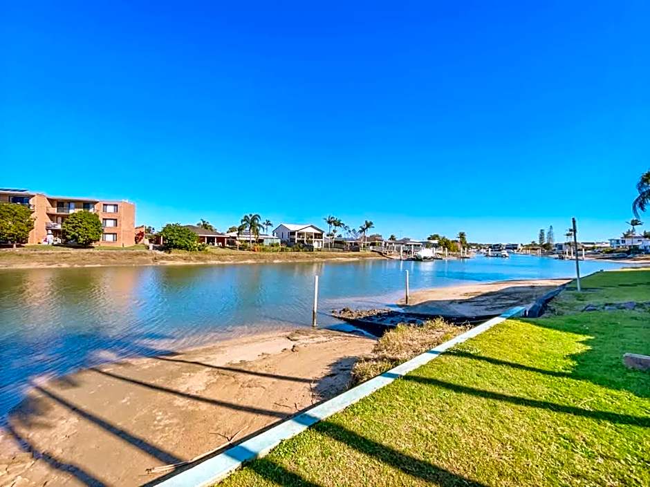 Waterfront Serenity - Steps from Mooloolaba Beach