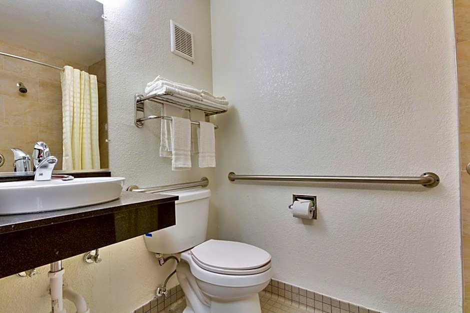 Studio 6-Dallas, TX - Garland - Northeast