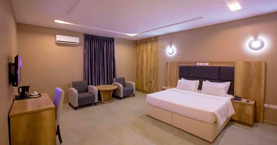 IVANA RESIDENCE APARTMENTS AND SUITES