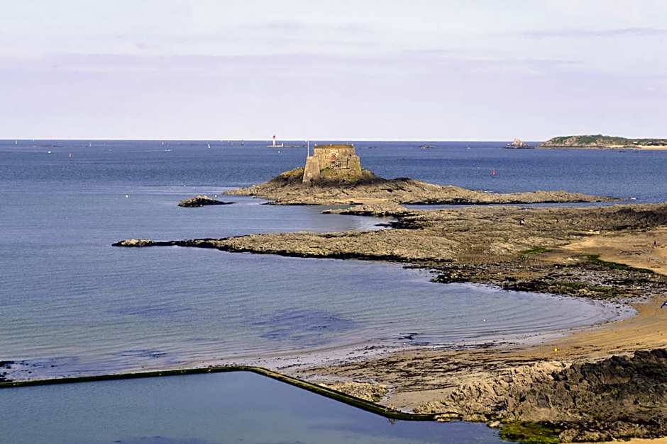 Hôtel La Porte Saint Pierre