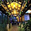 Six Villa Inn