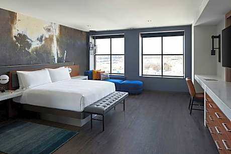 1 Bedroom Suite, 1 King