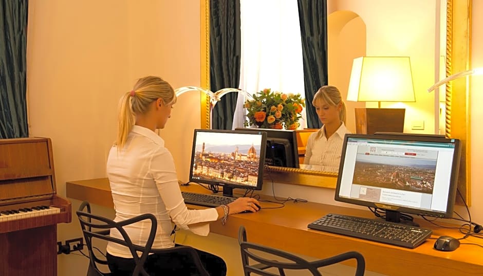 De La Pace- Sure Hotel Collection by Best Western