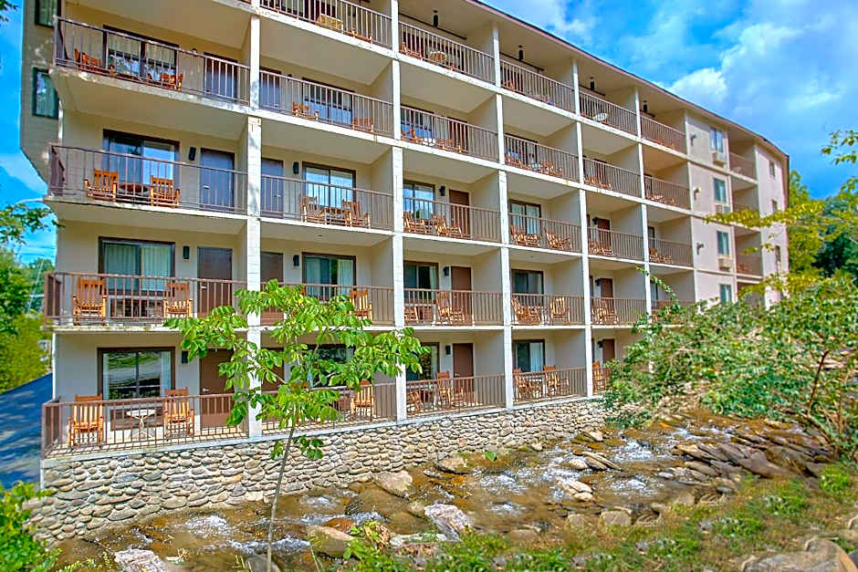 Sidney James Mountain Lodge