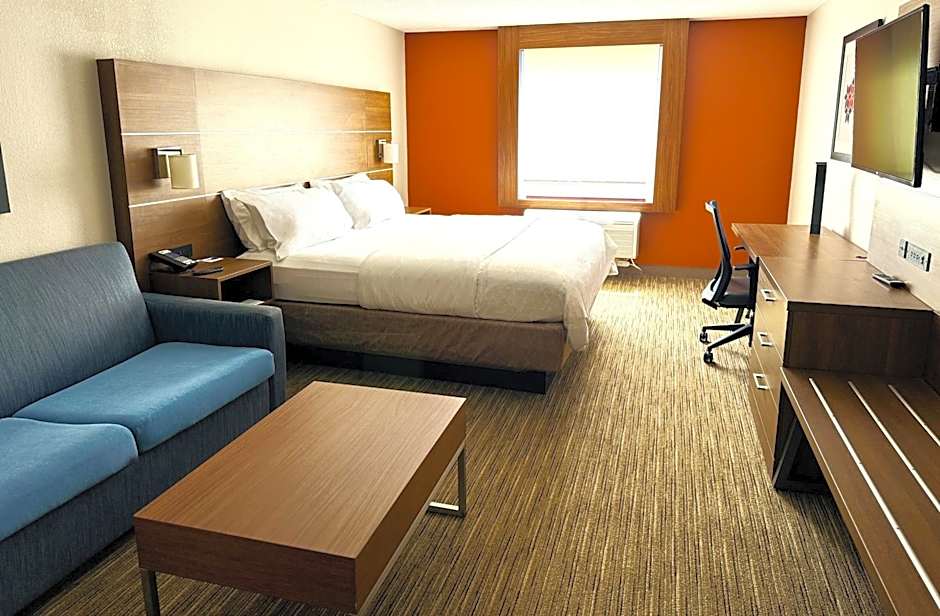 Holiday Inn Express & Suites Lincoln East - White Mountains By IHG