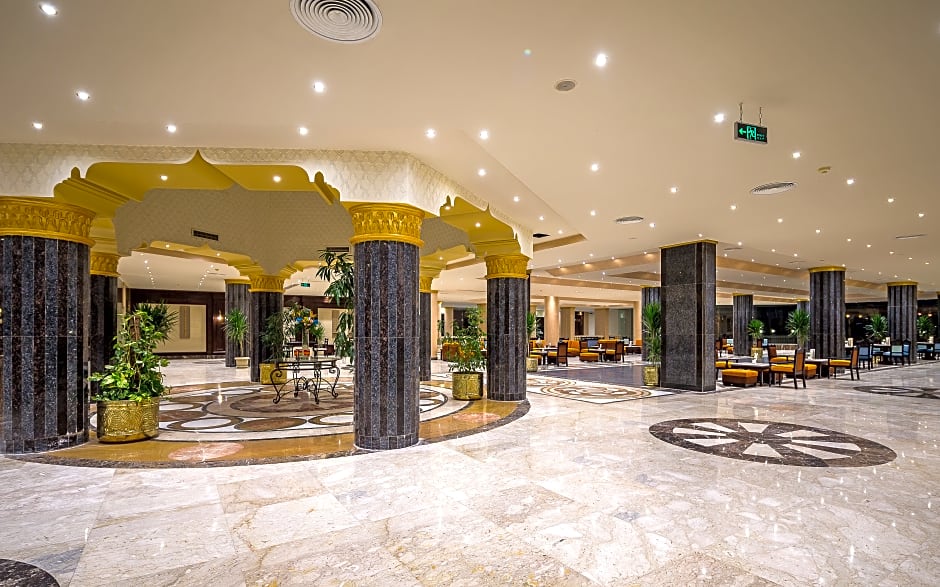 SUNRISE Le Jarden Resort