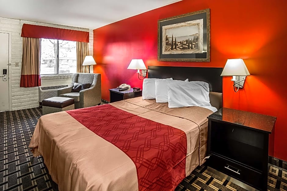 Econo Lodge Downtown