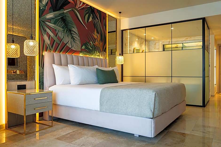 Photo 1 of 4 of Deluxe Junior Suite