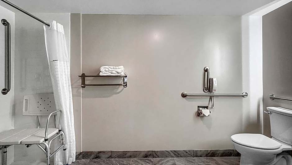 Days Inn & Suites by Wyndham Niagara Falls/Buffalo