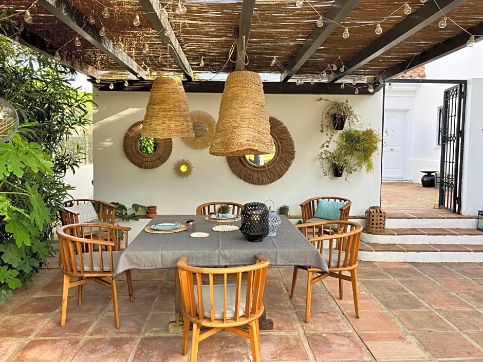 VILLA DE LA LUZ Luxury Guesthouse