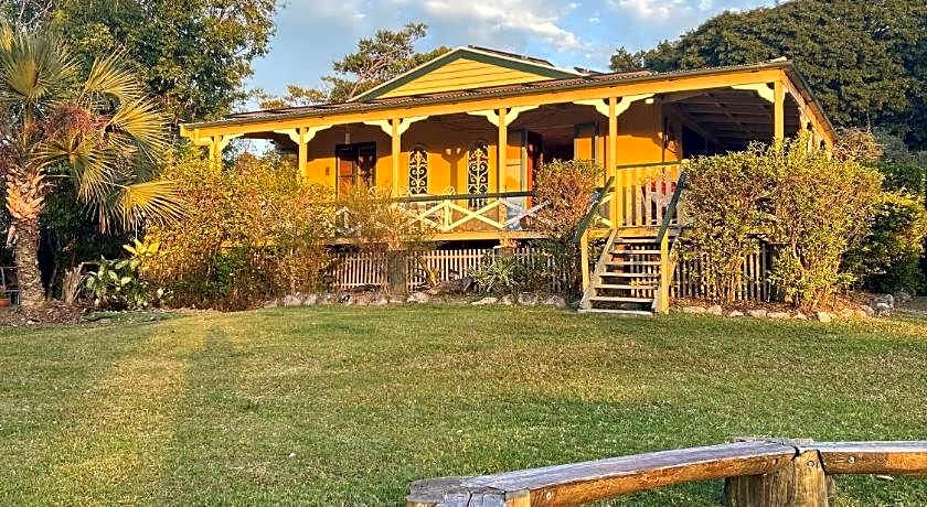 Noosa Hinterland Escape