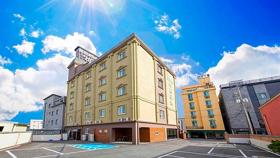The Beauty Hotel