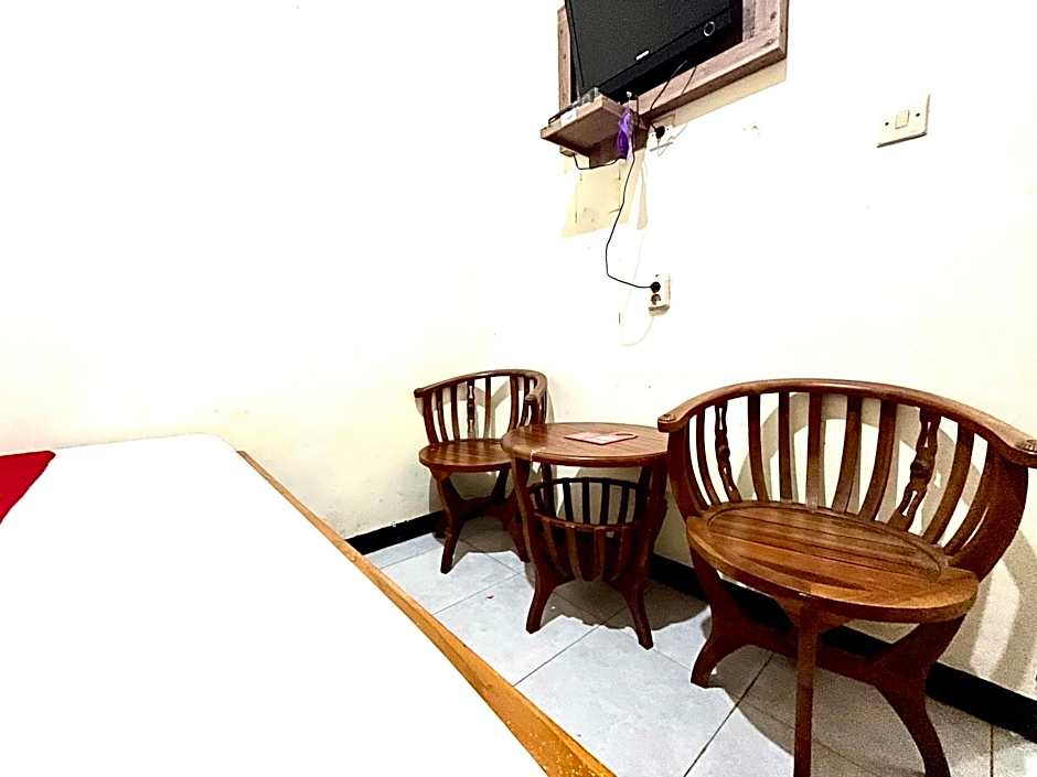 RedDoorz at Hotel Huni Raya Bromo