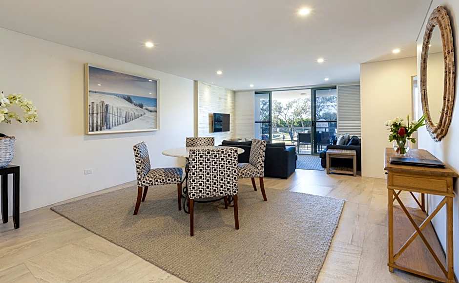 Bay Royal Apartments