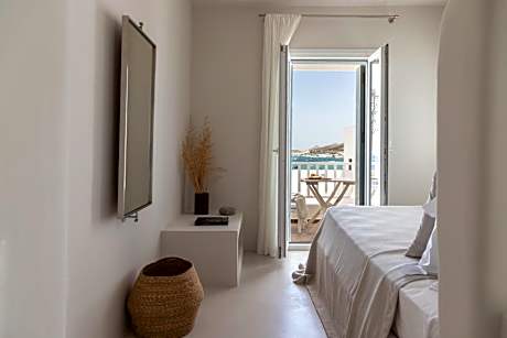 Studio Apartment with Sea View
