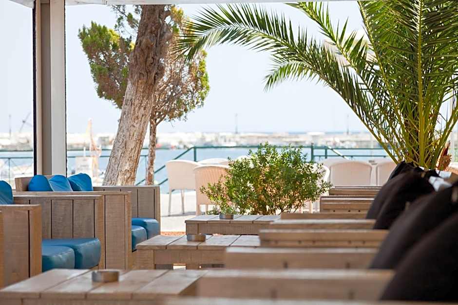 Astros Beach Boutique Hotel