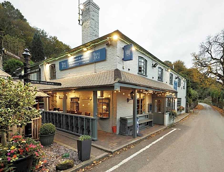 The Bridge House Restaurant and Hotel