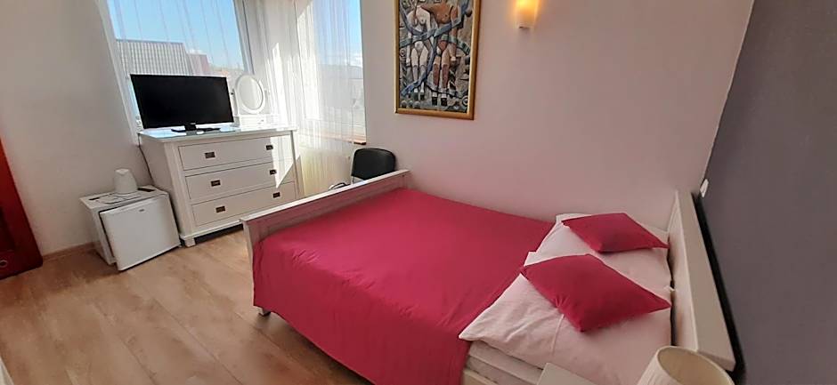 Słoneczny Dom pokoje i apartament na wynajem