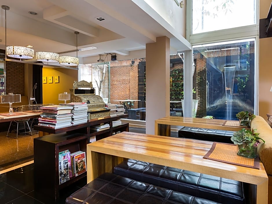 Silom Convent Garden Hotel