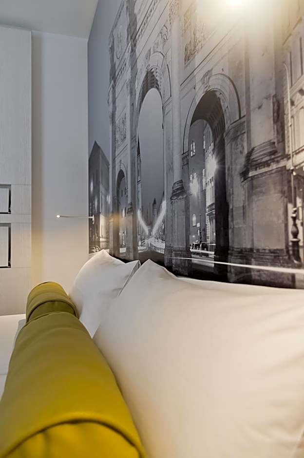 Super 8 by Wyndham Munich City North