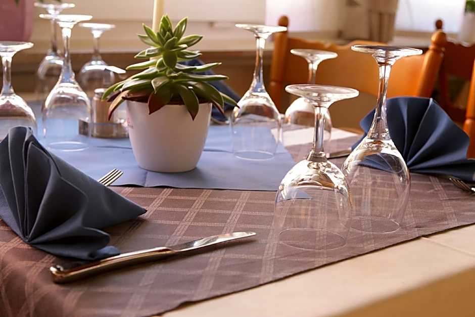 Hotel Ristorante Atna