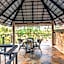 Sterling Kanha
