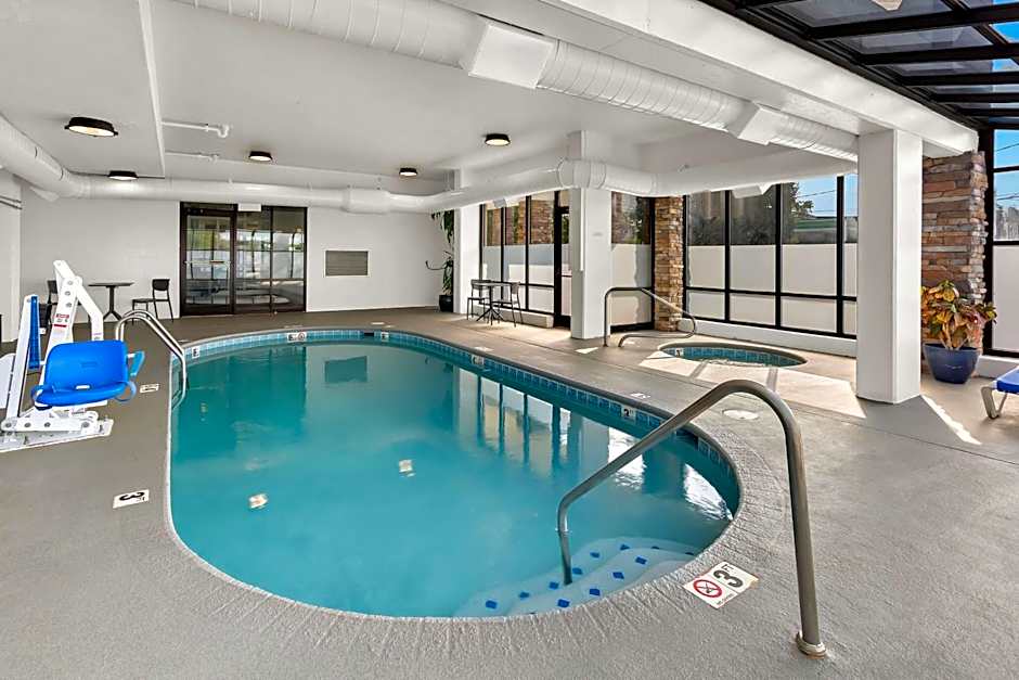 Best Western Knoxville Suites