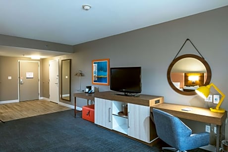 Queen Room with Two Queen Beds - Mobility Access/Non-Smoking