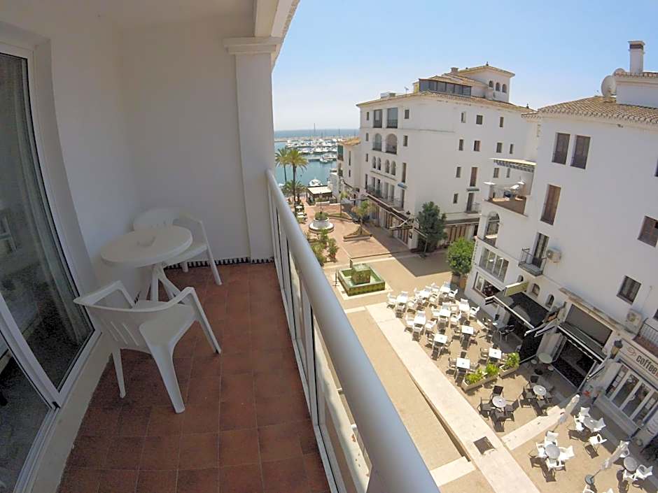 Duquesa Harbour Club Aparthotel