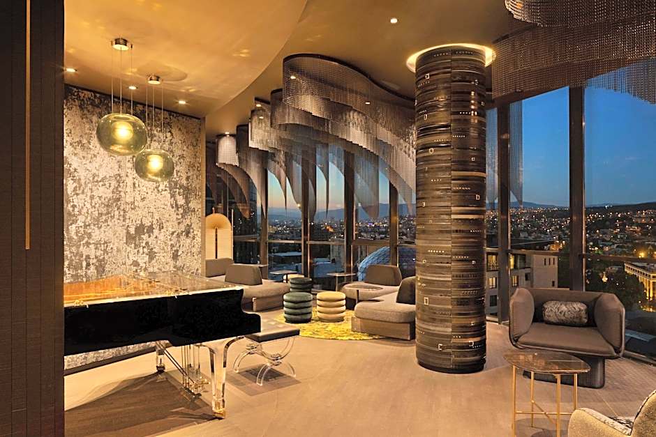 Paragraph Freedom Square, a Luxury Collection Hotel, Tbilisi