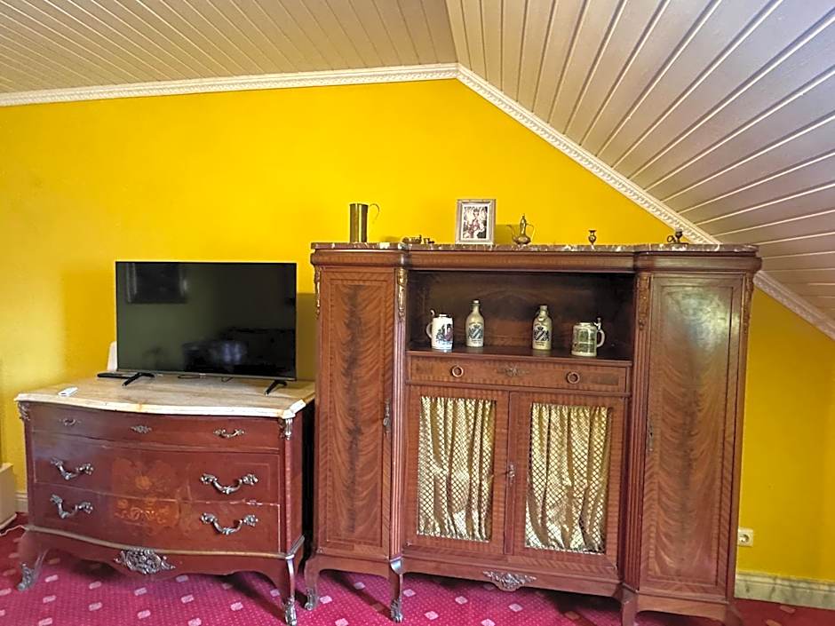 Schloss Kirchham Appartement - & Wellnessanlage