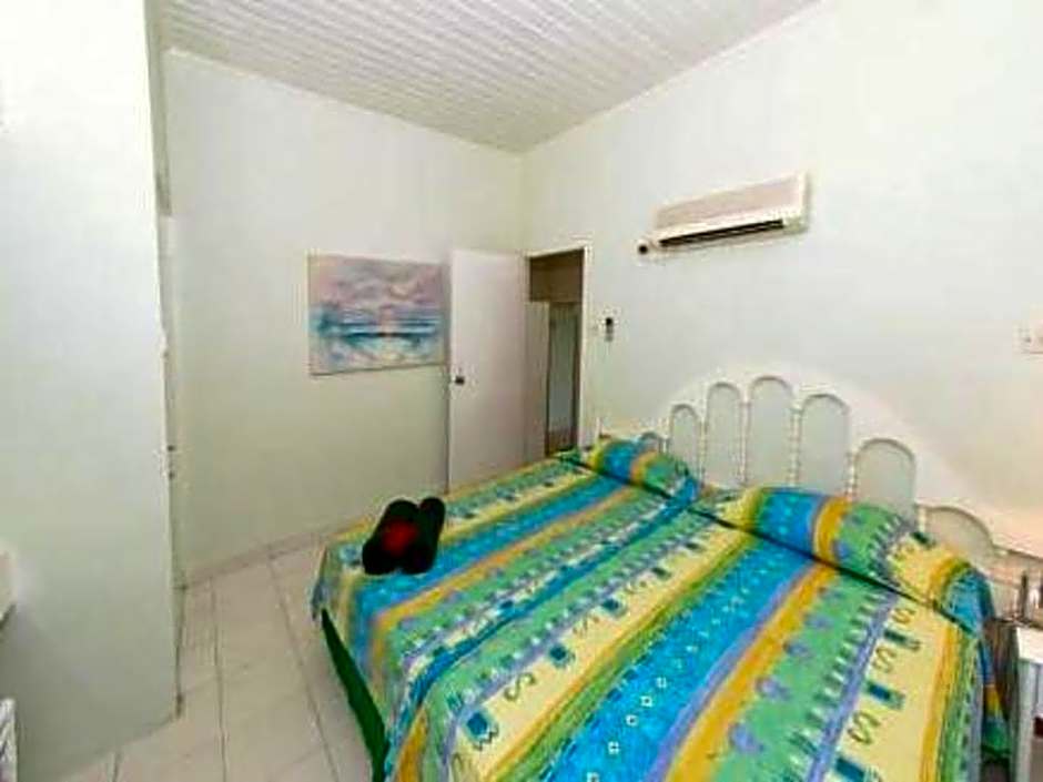 Dover Beach Hotel