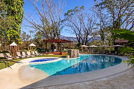 Hacienda Guachipelin Volcano Ranch Hotel & Hot Springs