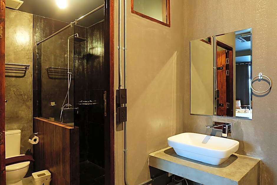 Rider Bedroom Hostel & Cafe