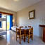 Danelis Studios & Apartments