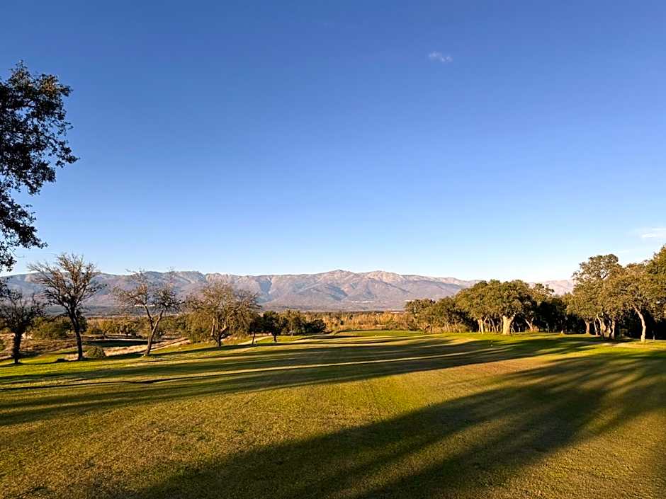 Hospedium Hotel Valles de Gredos Golf