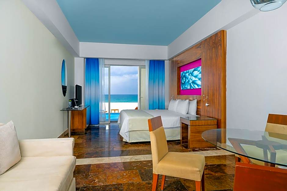 Altitude by Krystal Grand Los Cabos - All Inclusive
