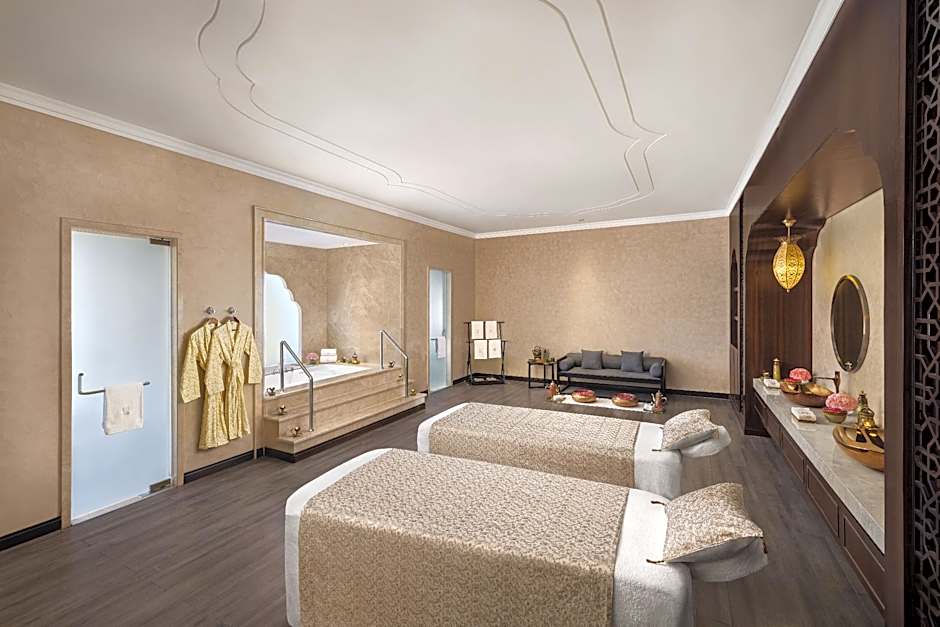 Taj Skyline Ahmedabad