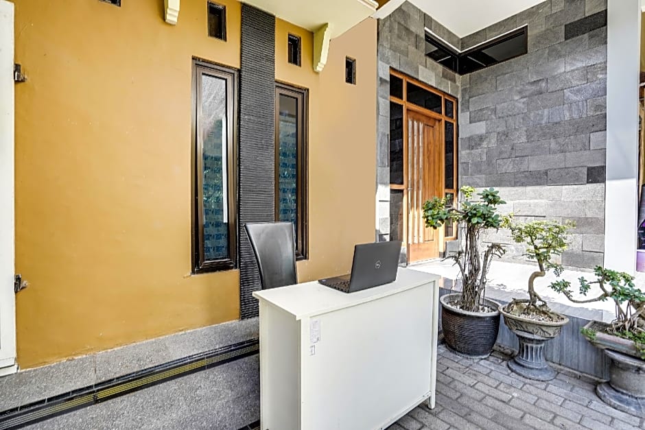 Hotel O Rumah Kost Gresik Syariah