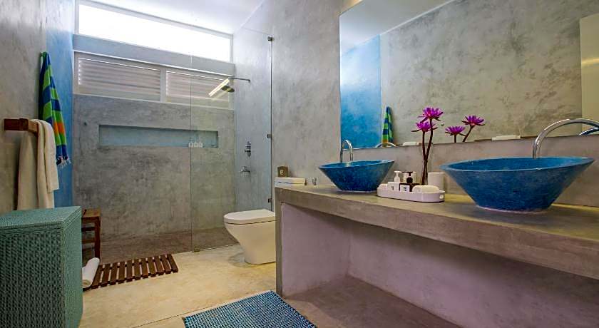 Sri Sharavi Beach Villas and Spa