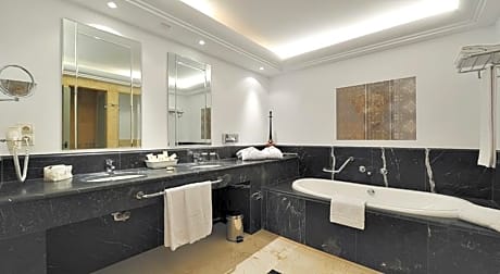 Family Room Standard