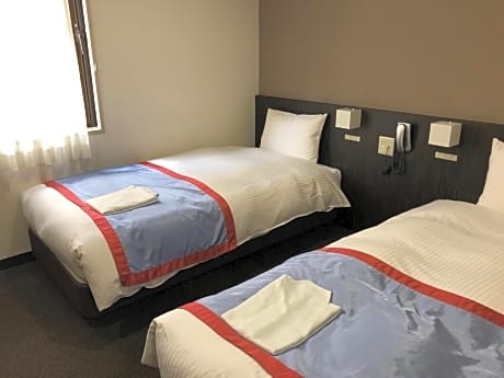 Twin Room - Smoking - Main Building