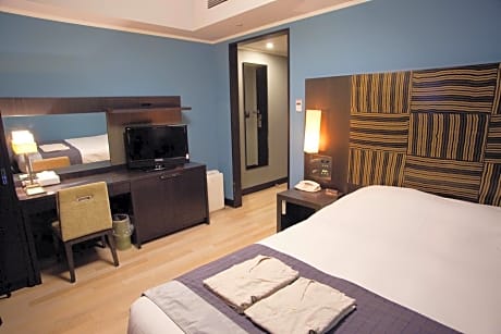 Single Room - Non-Smoking