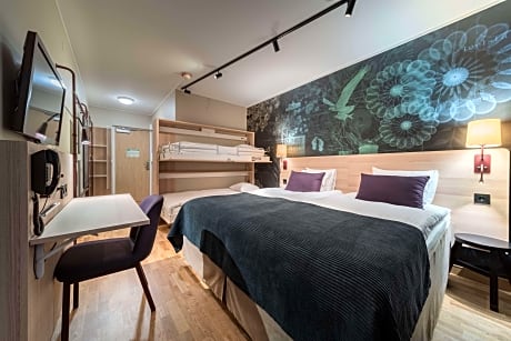 Standard Family Four