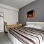 Vatican Central Suites